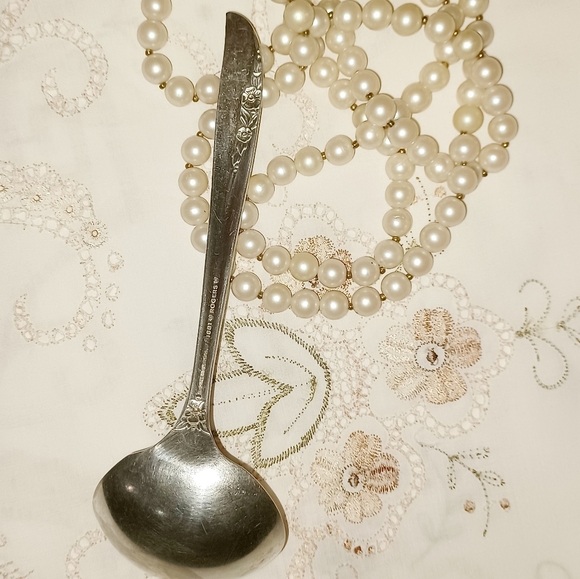 Vintage ONEIDA LTD ROGER'S LADLE SILVER PLATED - Picture 3 of 7